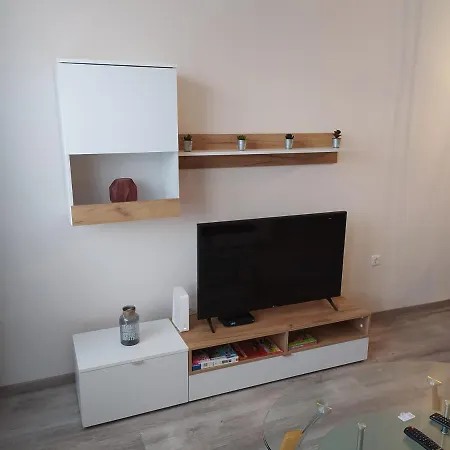 Apartment Hall Apartman *